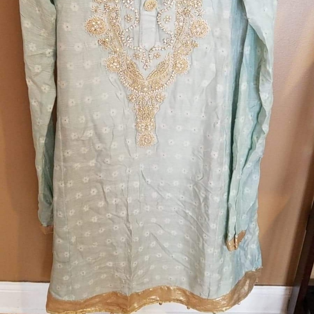 SOLD- Amber Gohar Pakistani dress - Picture 2 of 3
